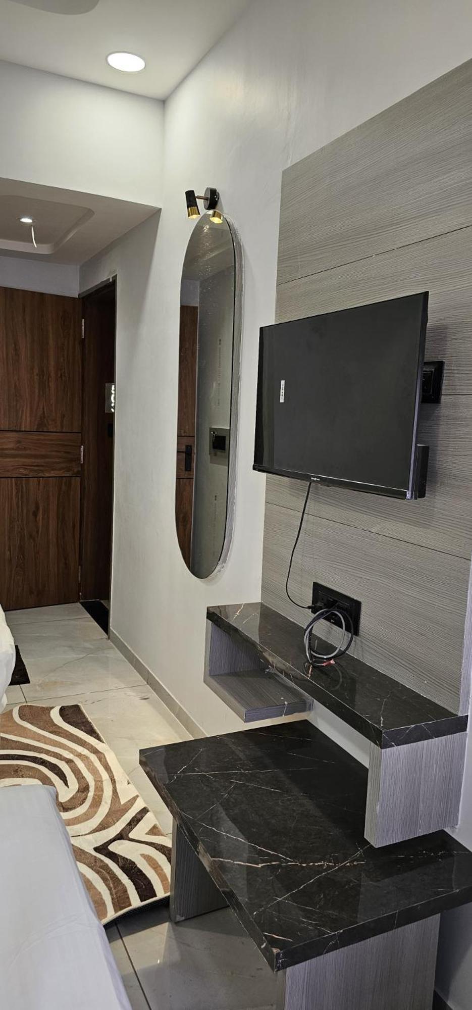 Hotel Allen Ahmedabad Buitenkant foto